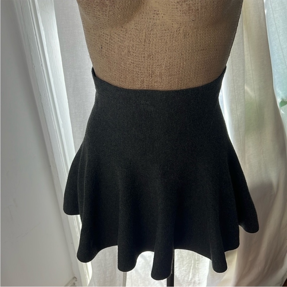 Dark gray high-waisted mini-skirt
